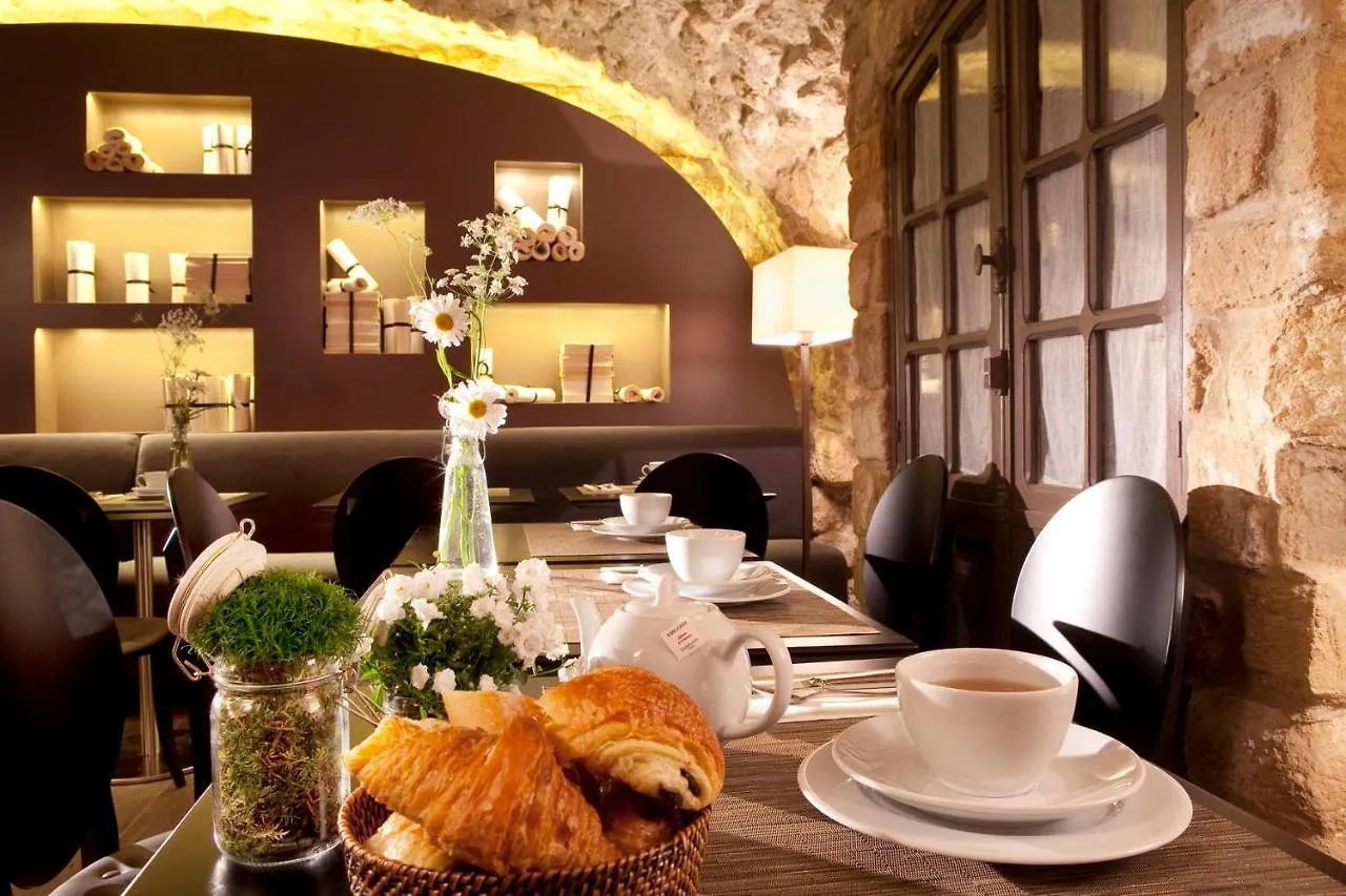 Hotell Verneuil Saint Germain