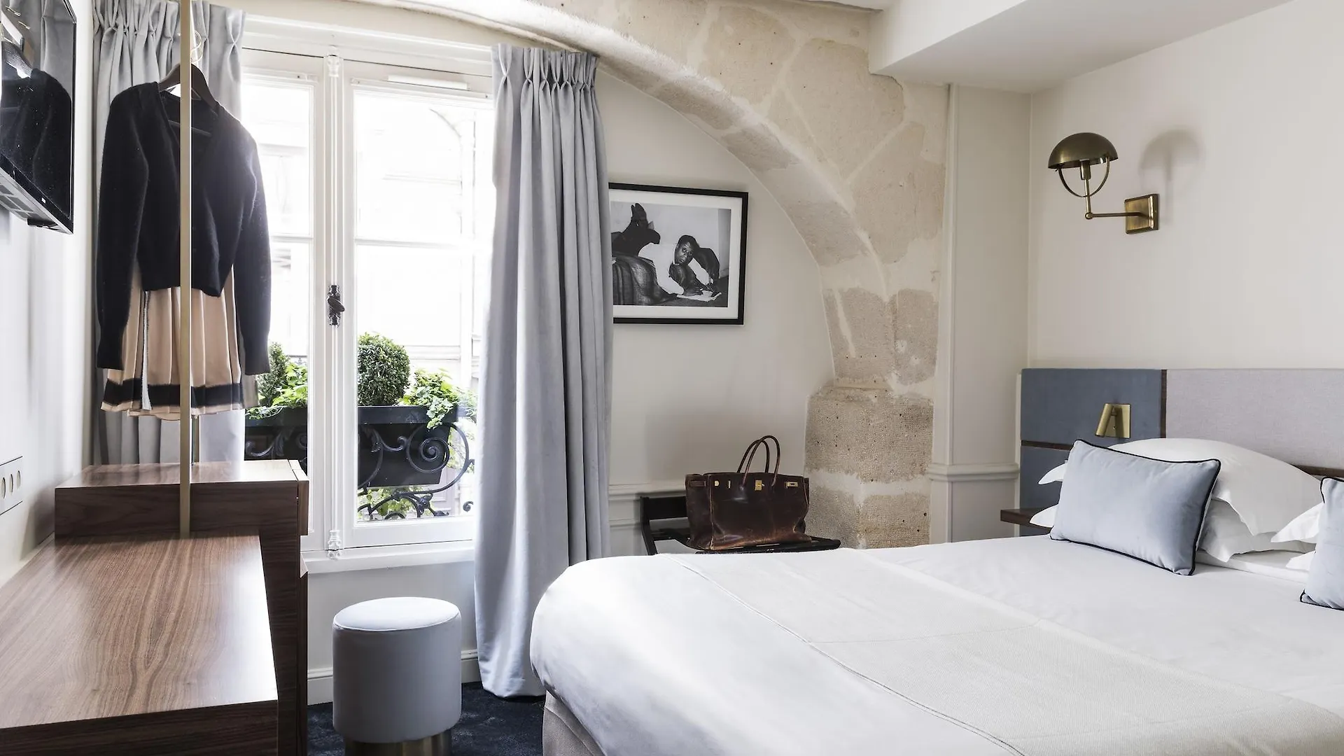 Verneuil Saint Germain 4* Paris